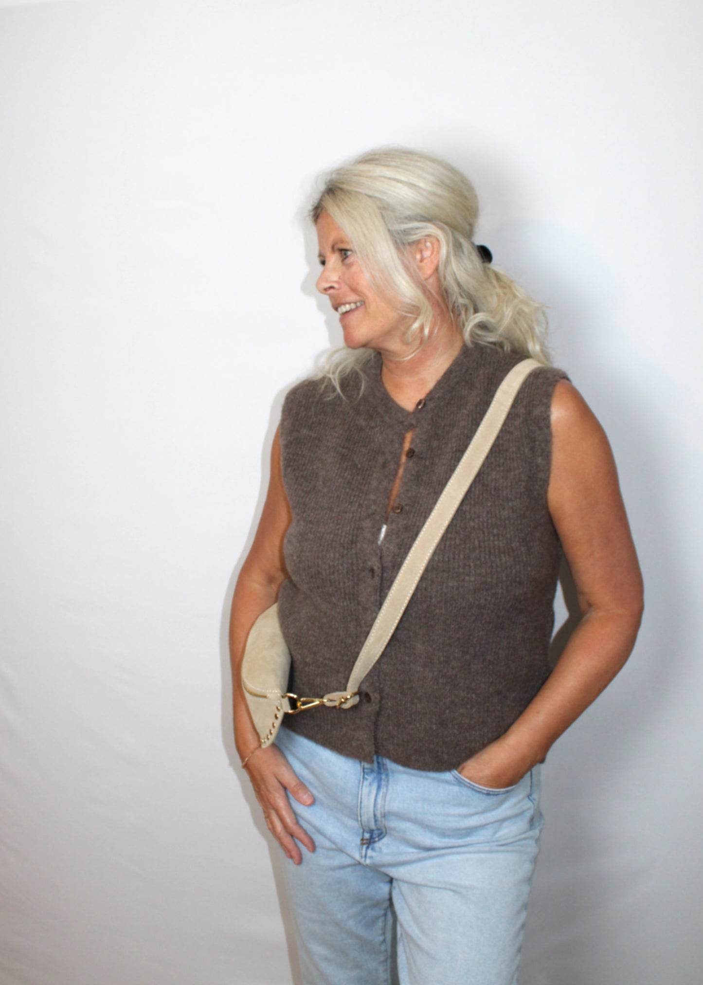 Bruine knit top dames – ronde hals en losvallende pasvorm | Myjewellen