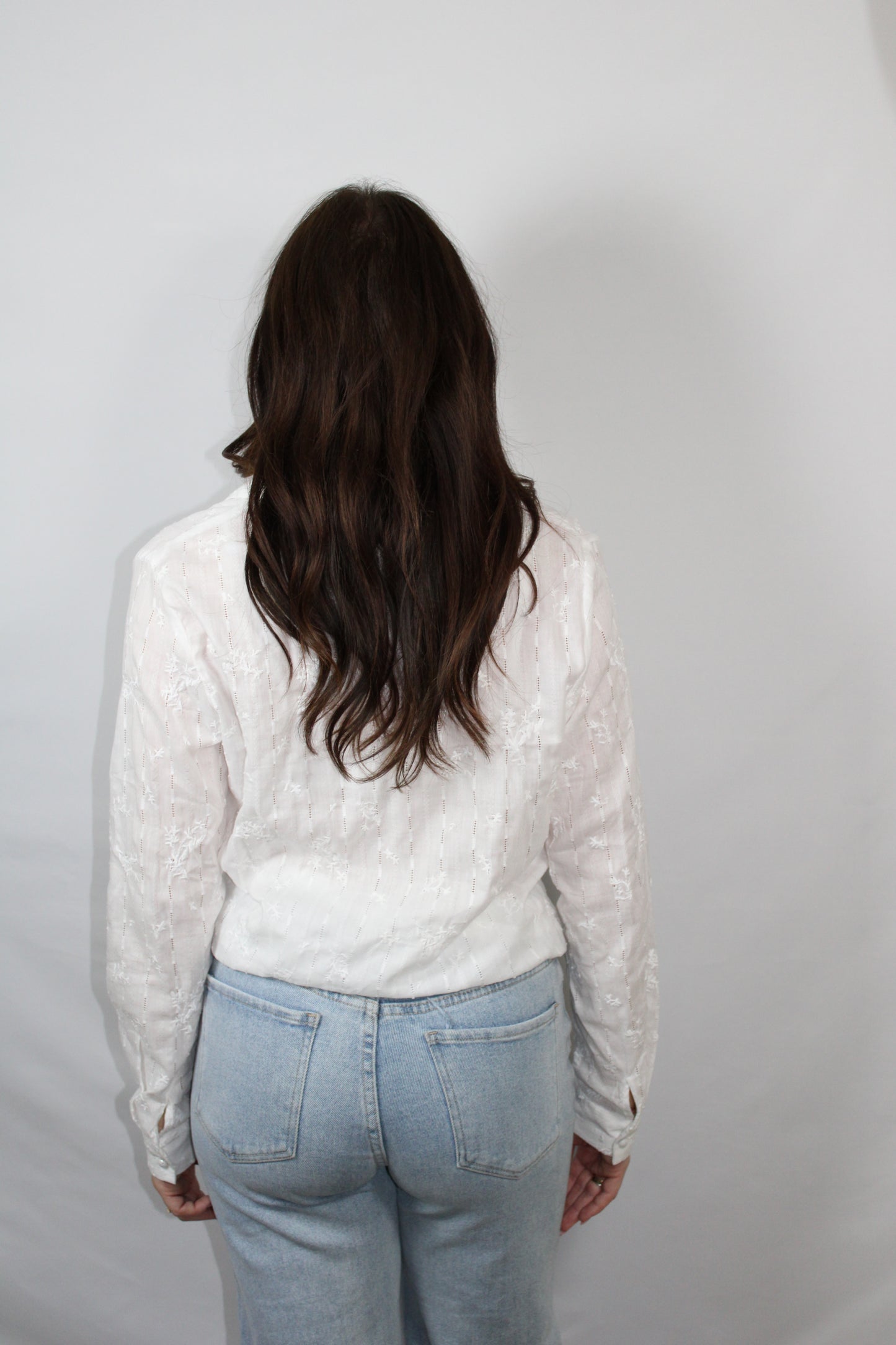 Elegante witte blouse dames met tijdloos design | Myjewellen