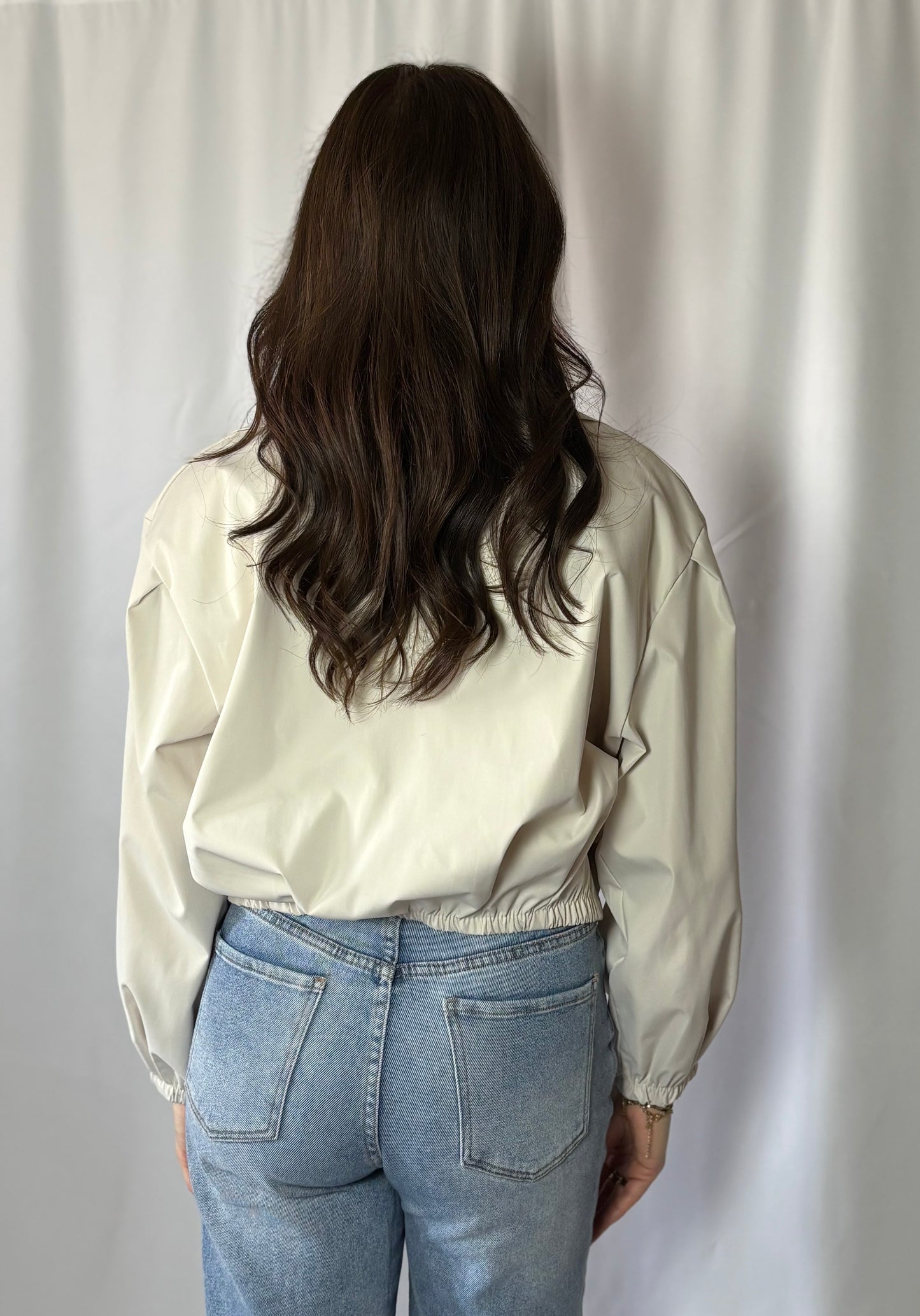 Zandkleurig jasje met moderne pasvorm – Maeve Jacket | Myjewellen