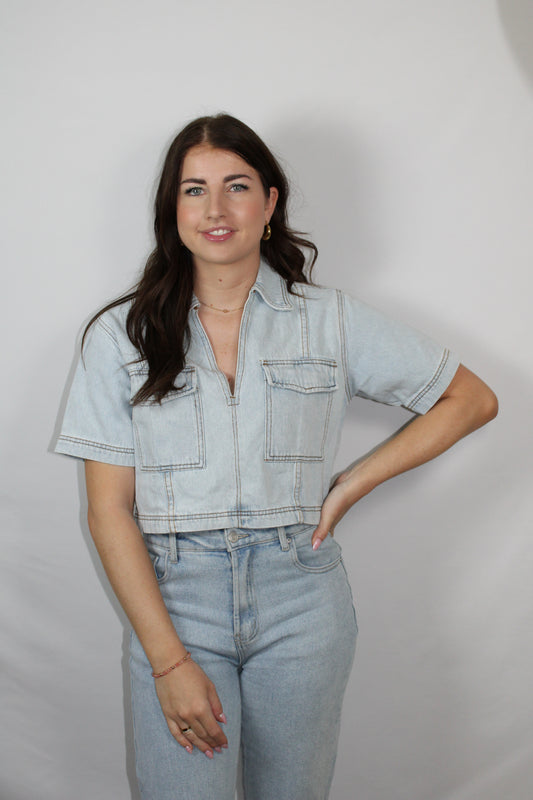 Denim cropped top voor dames met een trendy spijkerstof look – Myjewellen kleding.