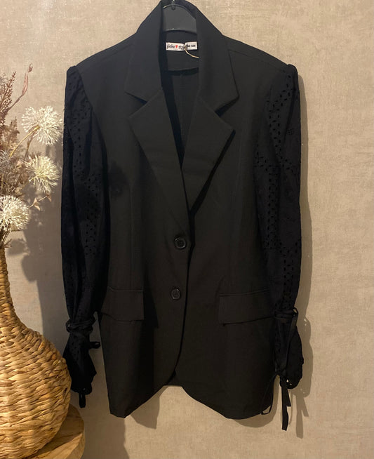 Broderie blazer zwart