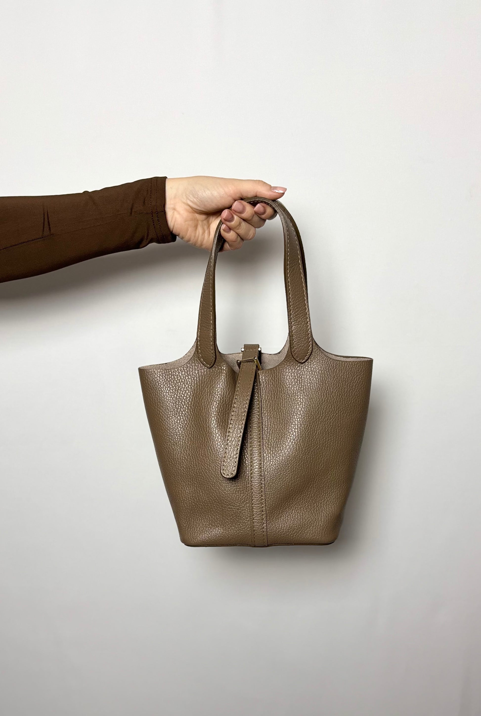 Taupe-leren-tas