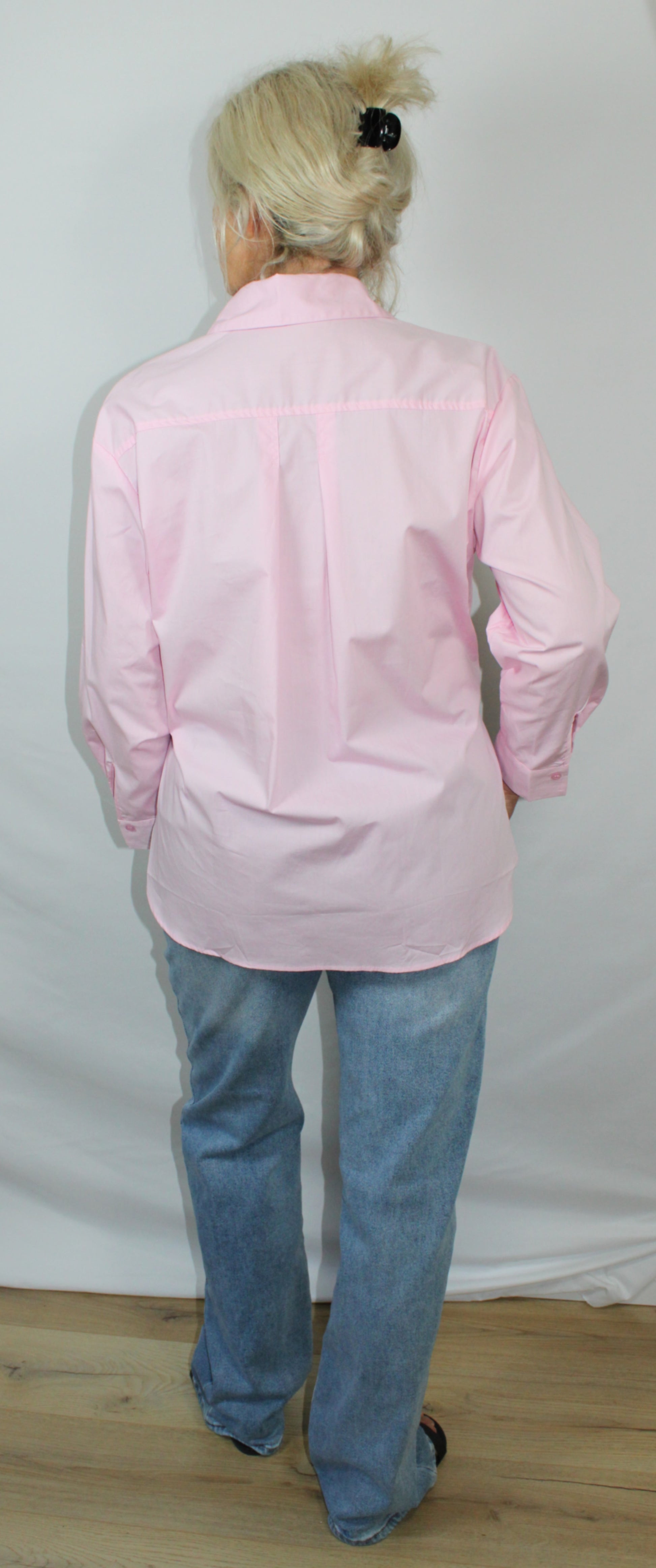 Ruimvallende lichtroze blouse dames met langere achterzijde | Myjewellen