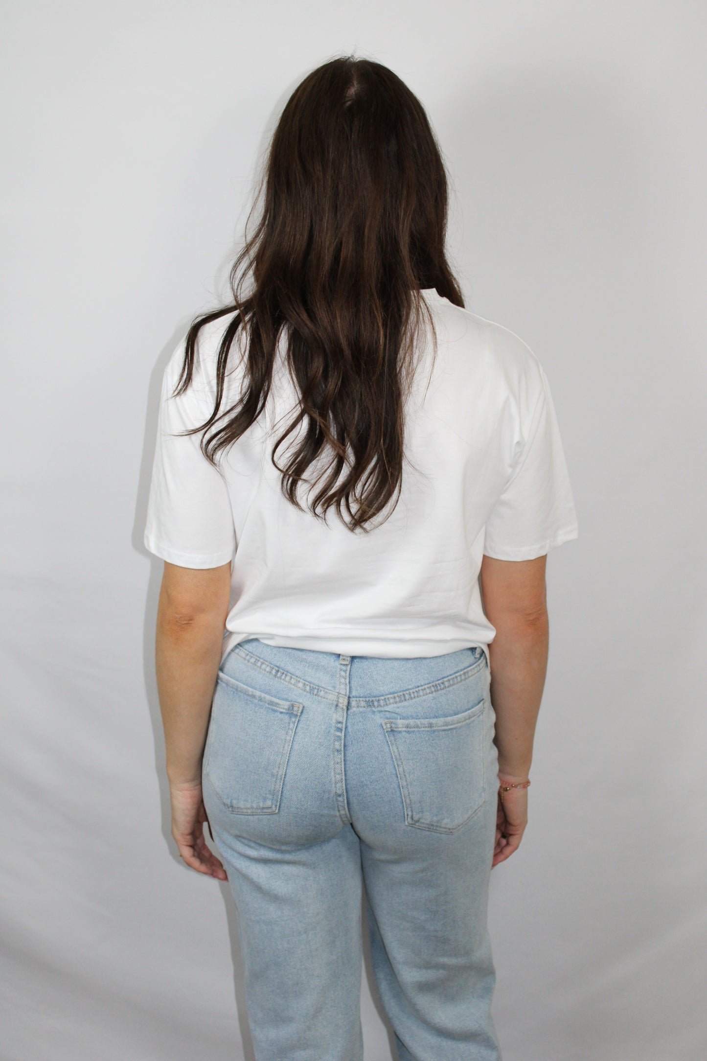 Wit t-shirt met opdruk tres chic, dames t shirt korte mouw.