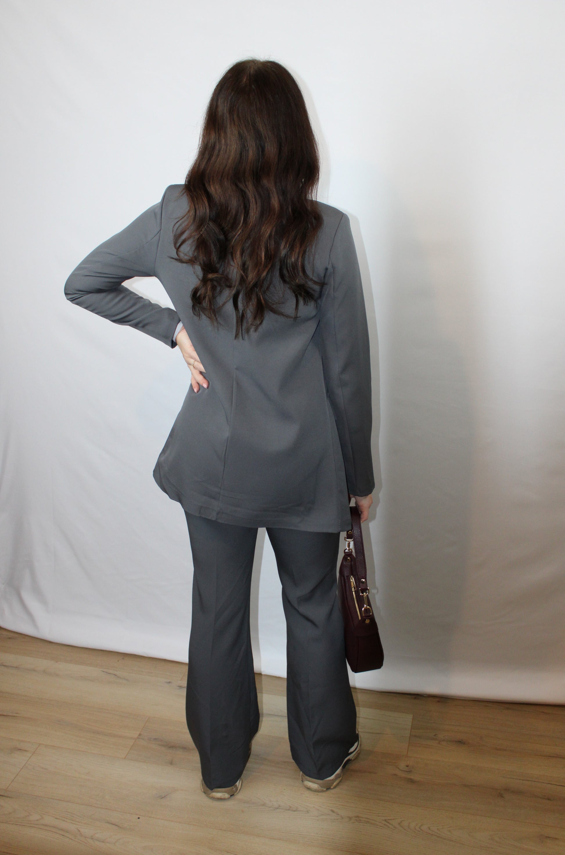 Achterkant grijze Dames Blazer Myjewellen