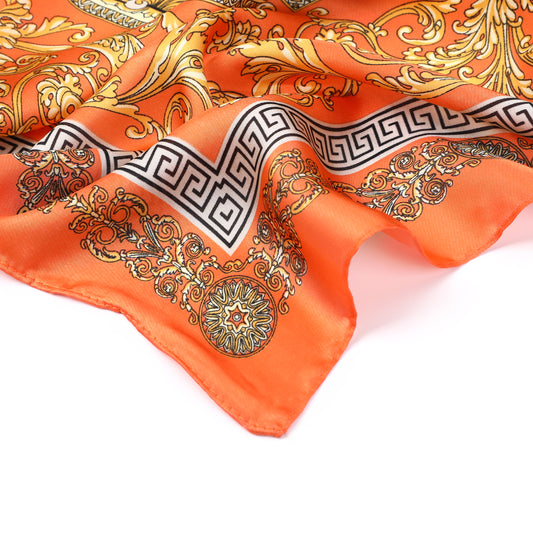 Oranje satijnen sjaal voor dames, te dragen als trendy haarsjaaltje of kleurrijk neksjaaltje van Myjewellen.