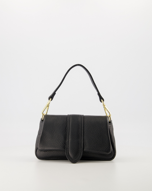 Rosa Bag Zwart van Myjewellen: een elegante kleine leren schoudertas met een luxe uitstraling en compact formaat.