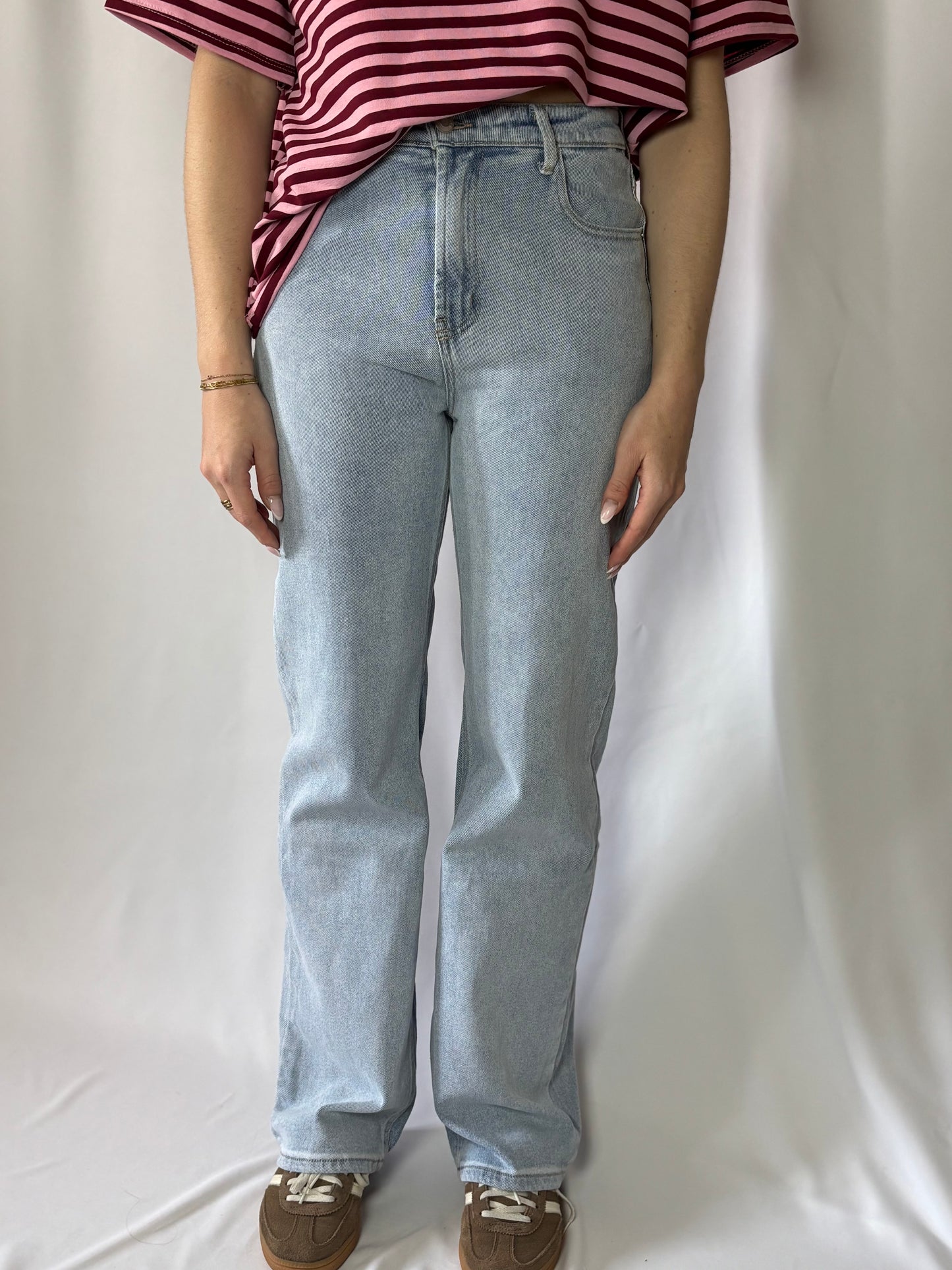 Comfortabele blauwe straight leg dames jeans Tess met rechte pijpen en high waist van Myjewellen