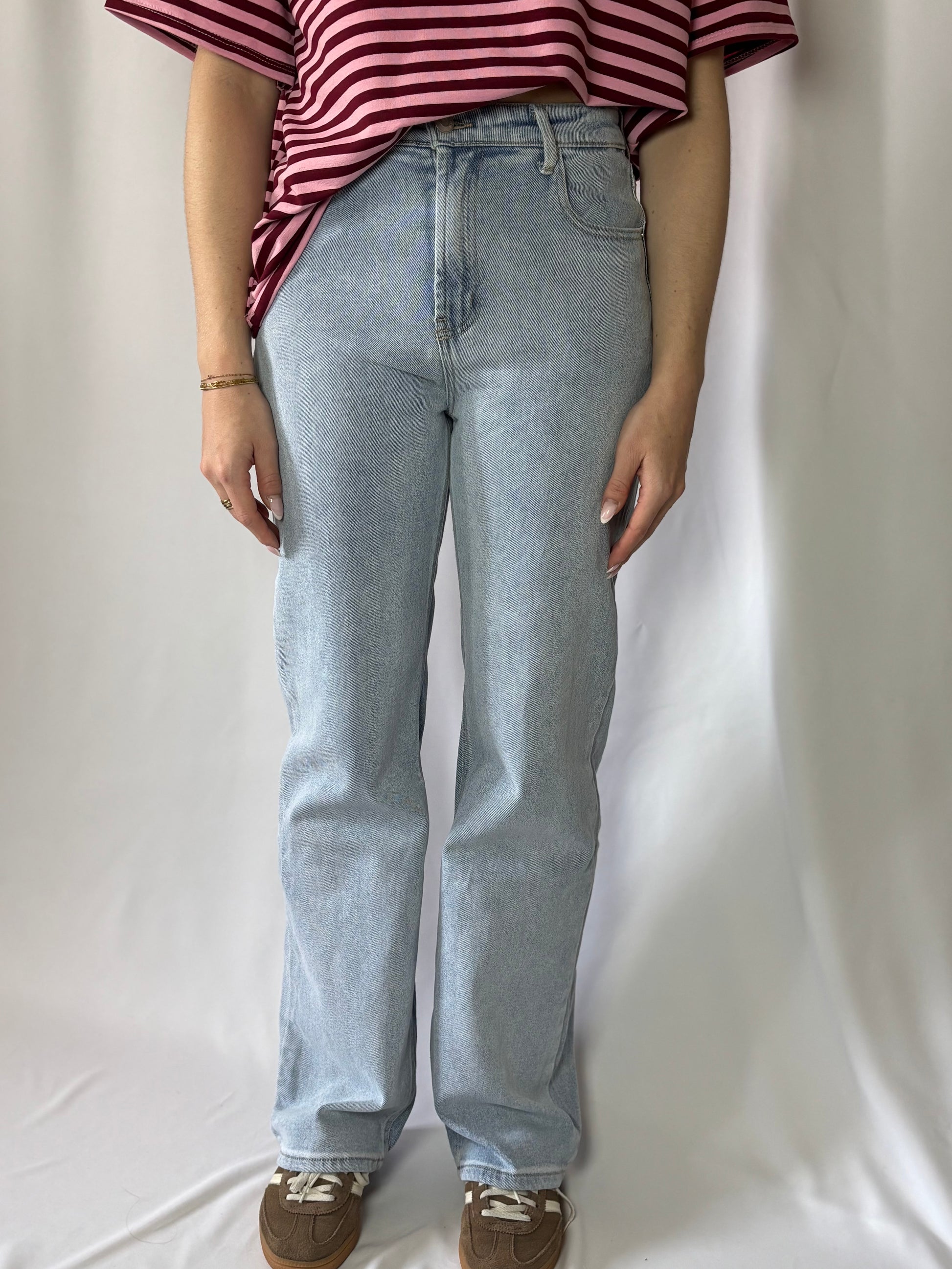 Comfortabele blauwe straight leg dames jeans Tess met rechte pijpen en high waist van Myjewellen